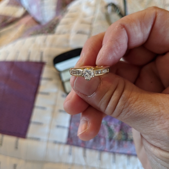 Diamond ring - Picture 3 of 7